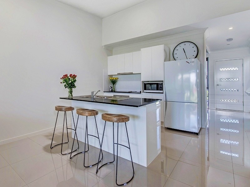 30 Bells Reach Dr, Caloundra West QLD 4551