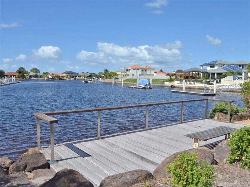 36 Edwardson Dr, Pelican Waters QLD 4551