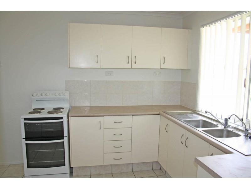 48 Lapoinya Crescent, Warana QLD 4575