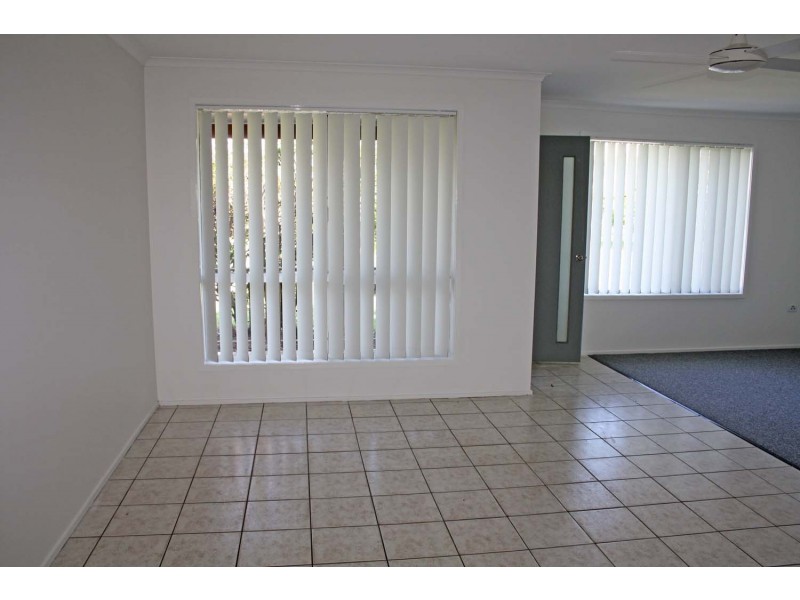 48 Lapoinya Crescent, Warana QLD 4575