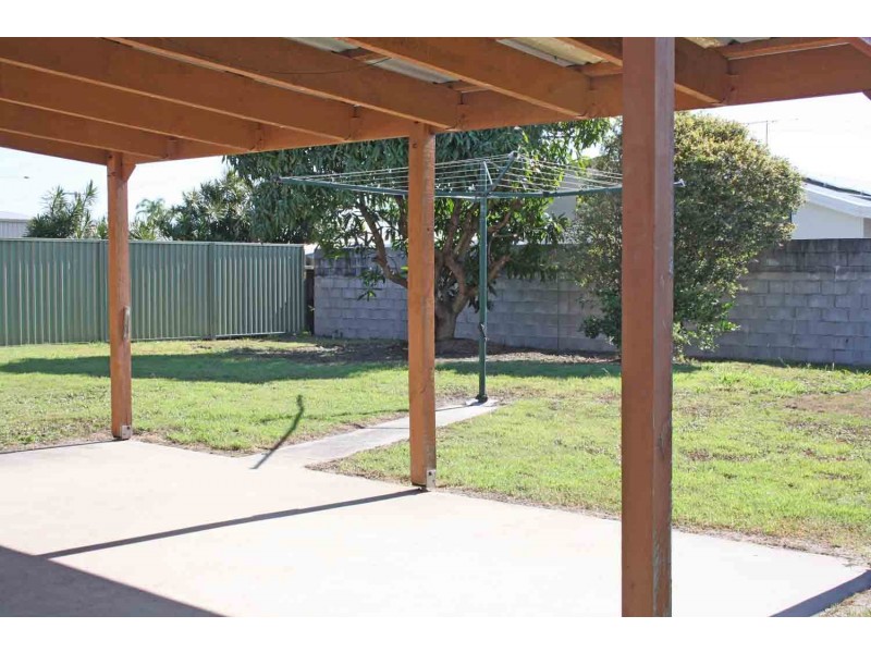 48 Lapoinya Crescent, Warana QLD 4575