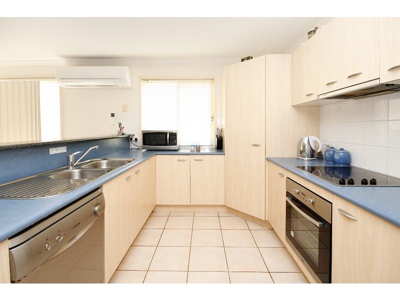 16 Agincourt St, Pelican Waters QLD 4551