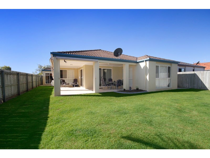 16 Agincourt St, Pelican Waters QLD 4551