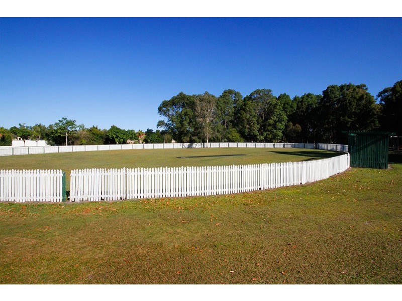 16 Agincourt St, Pelican Waters QLD 4551