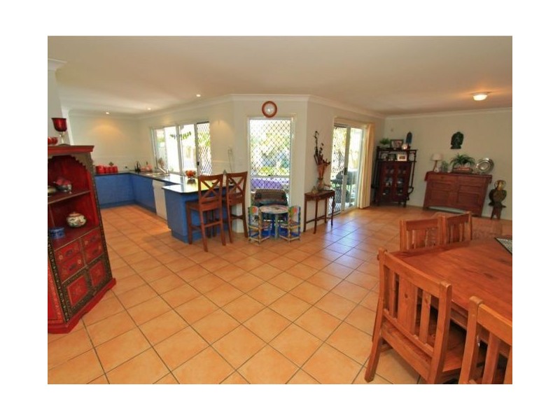 2 Leach Ct, Pelican Waters QLD 4551