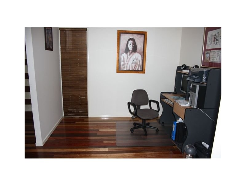 13 Gordon Pl, Glass House Mountains QLD 4518