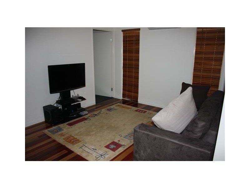 13 Gordon Pl, Glass House Mountains QLD 4518