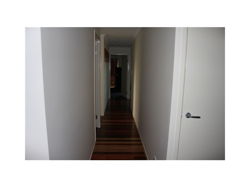 13 Gordon Pl, Glass House Mountains QLD 4518
