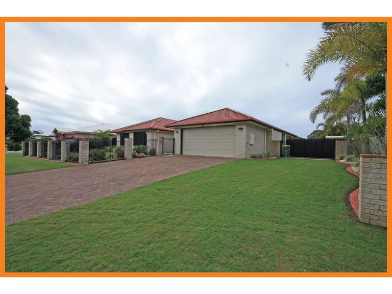 8 Matthew Crescent, Pelican Waters QLD 4551