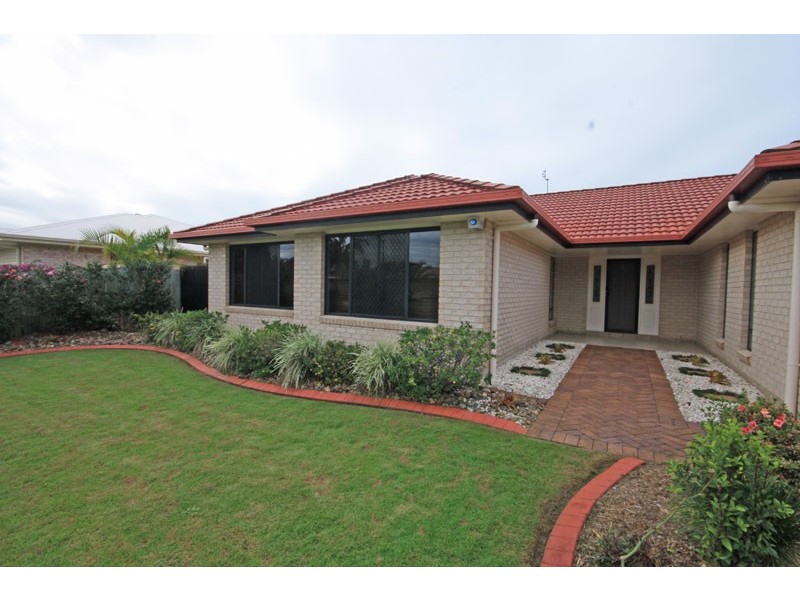 8 Matthew Crescent, Pelican Waters QLD 4551