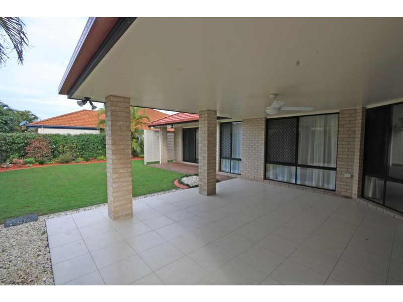 8 Matthew Crescent, Pelican Waters QLD 4551