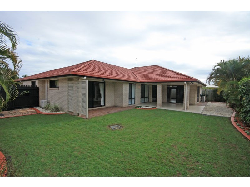 8 Matthew Crescent, Pelican Waters QLD 4551