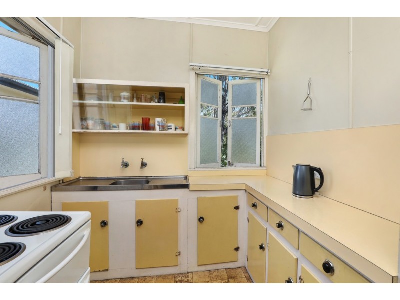 26 Cook St, Golden Beach QLD 4551