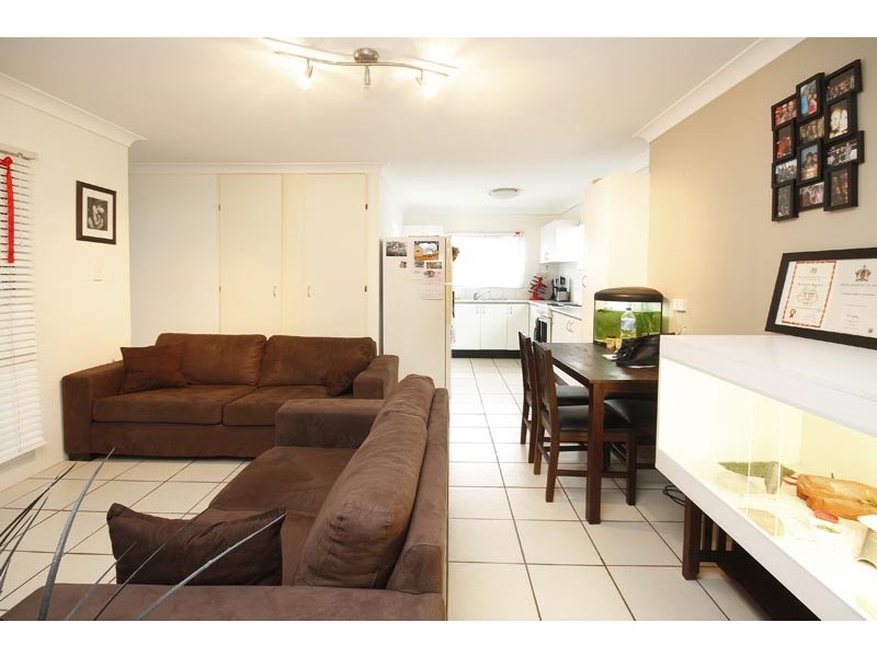 1/28 Balyata St, Warana QLD 4575