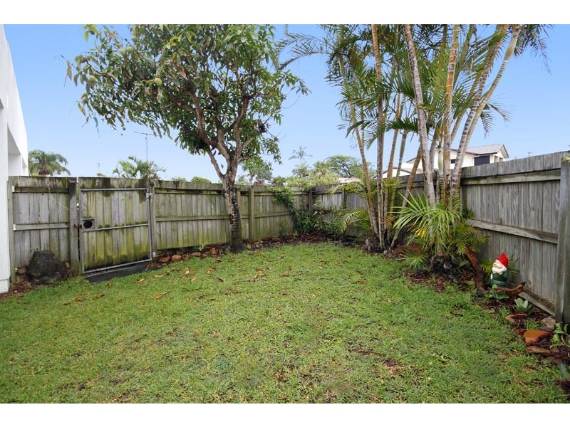 1/28 Balyata St, Warana QLD 4575