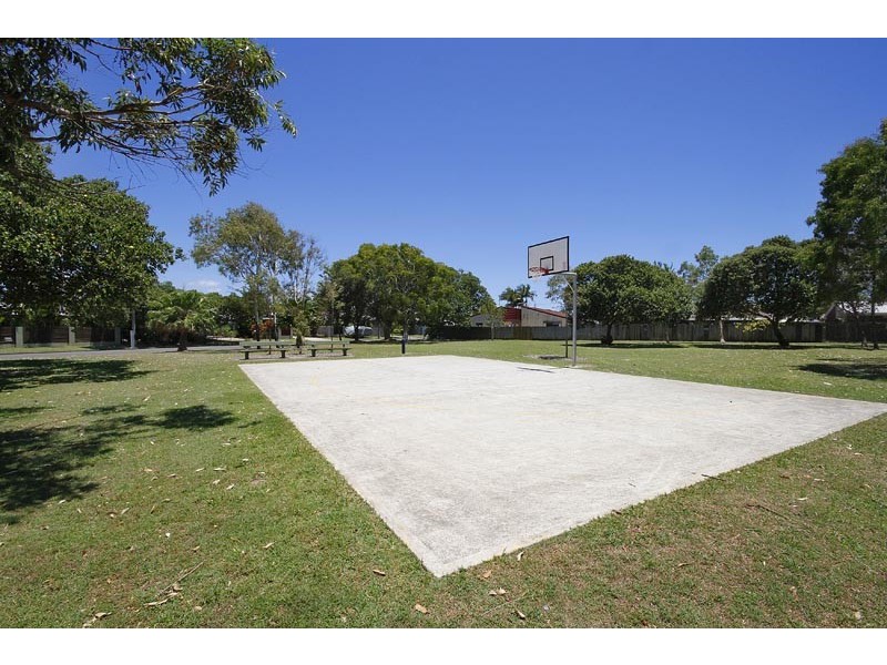 1/28 Balyata St, Warana QLD 4575