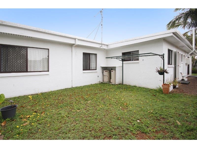 1/28 Balyata St, Warana QLD 4575