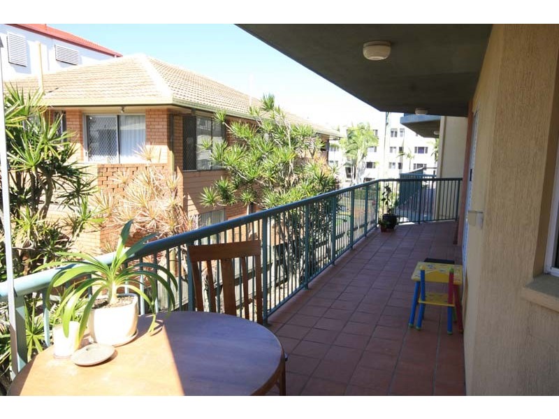 2/5 Cooma Tce – Anchors Aweigh, Caloundra QLD 4551