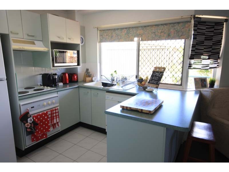 2/5 Cooma Tce – Anchors Aweigh, Caloundra QLD 4551