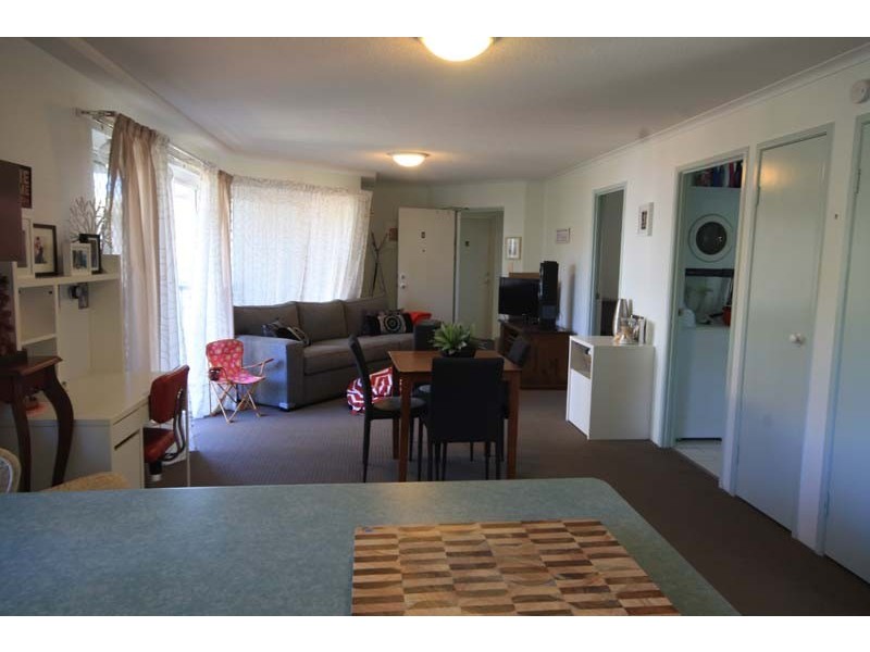 2/5 Cooma Tce – Anchors Aweigh, Caloundra QLD 4551