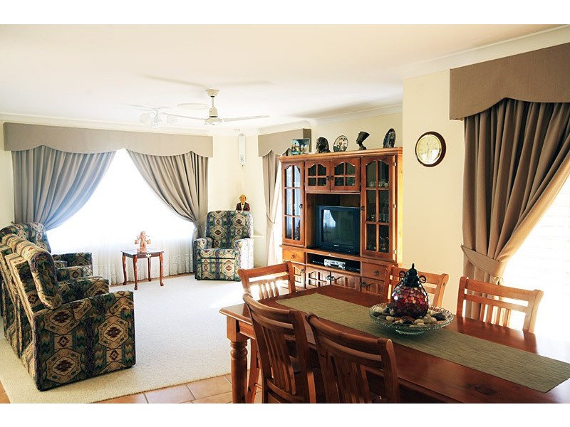 6 Bongaree Dve, Pelican Waters QLD 4551