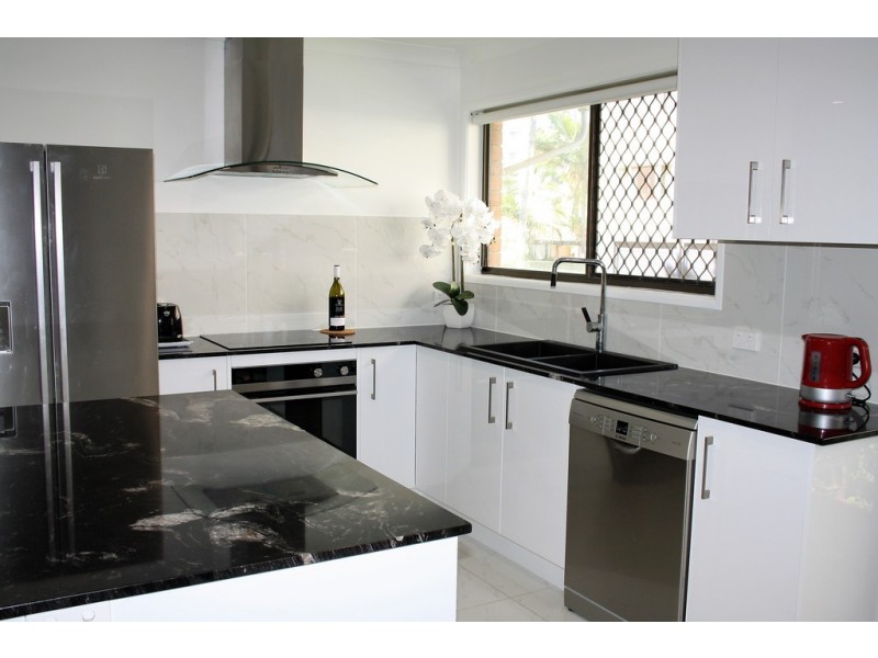 6/5 Saltair Street – Sevilla -, Kings Beach QLD 4551