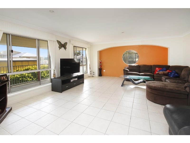 18 Elizabeth Street, Dicky Beach QLD 4551