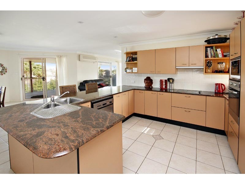 18 Elizabeth Street, Dicky Beach QLD 4551