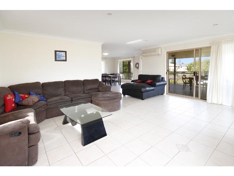 18 Elizabeth Street, Dicky Beach QLD 4551