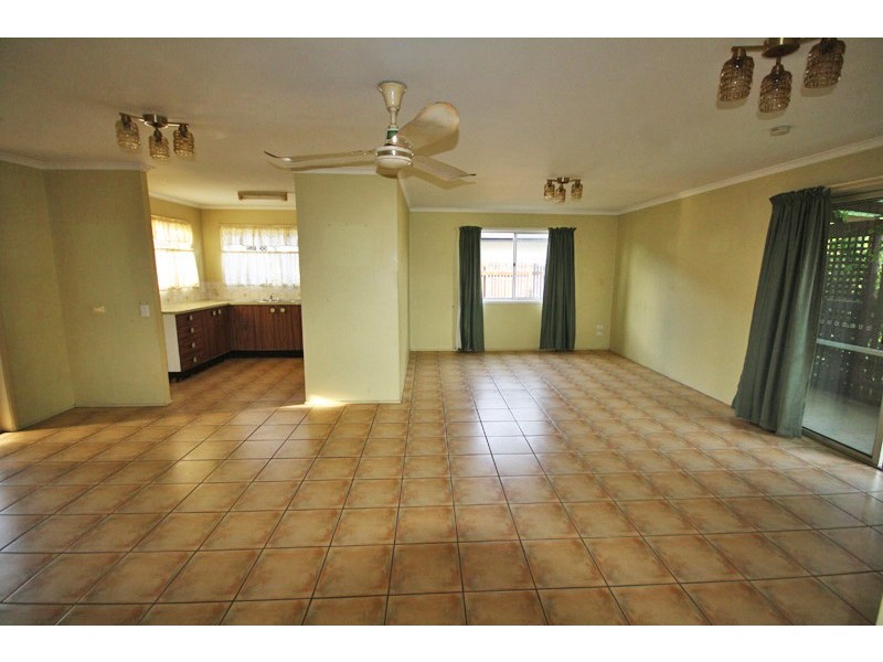 7 Naroon Cres, Wurtulla QLD 4575