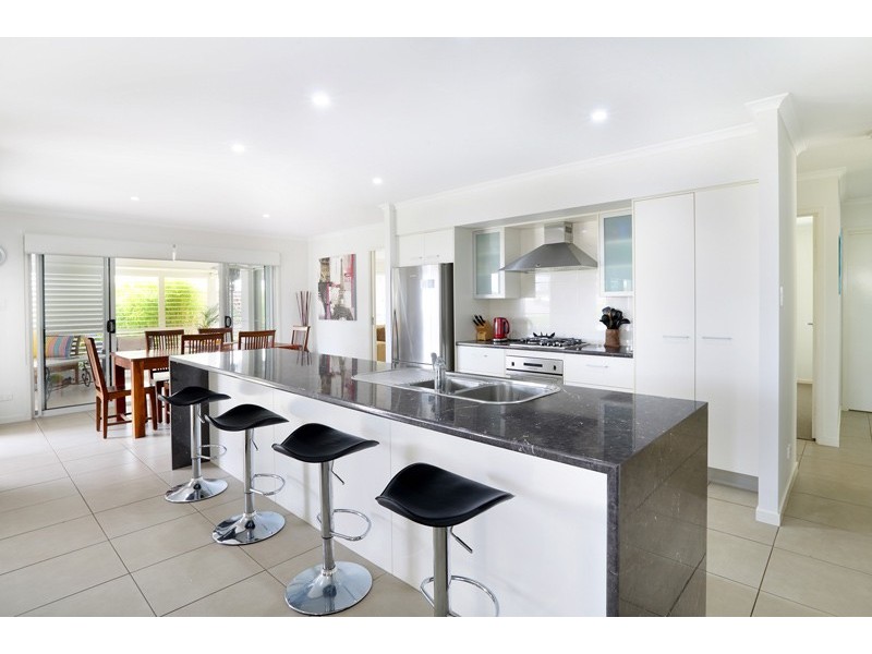 25 Tenkate Drive, Little Mountain QLD 4551