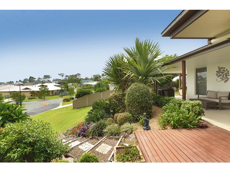 25 Tenkate Drive, Little Mountain QLD 4551