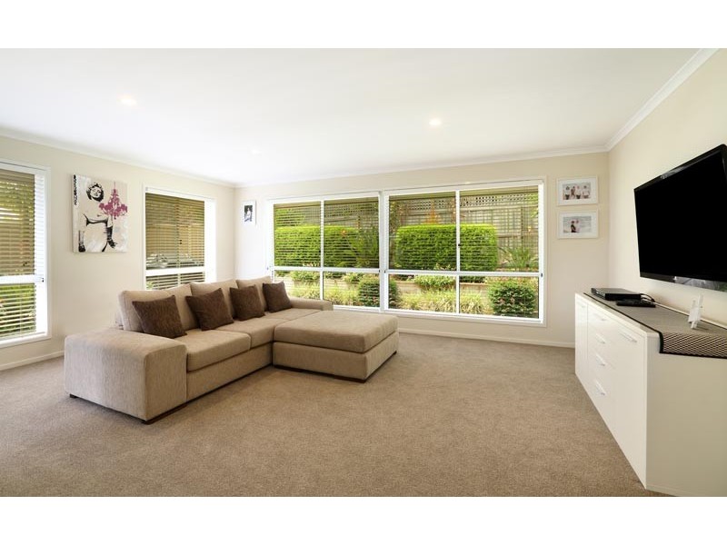 25 Tenkate Drive, Little Mountain QLD 4551
