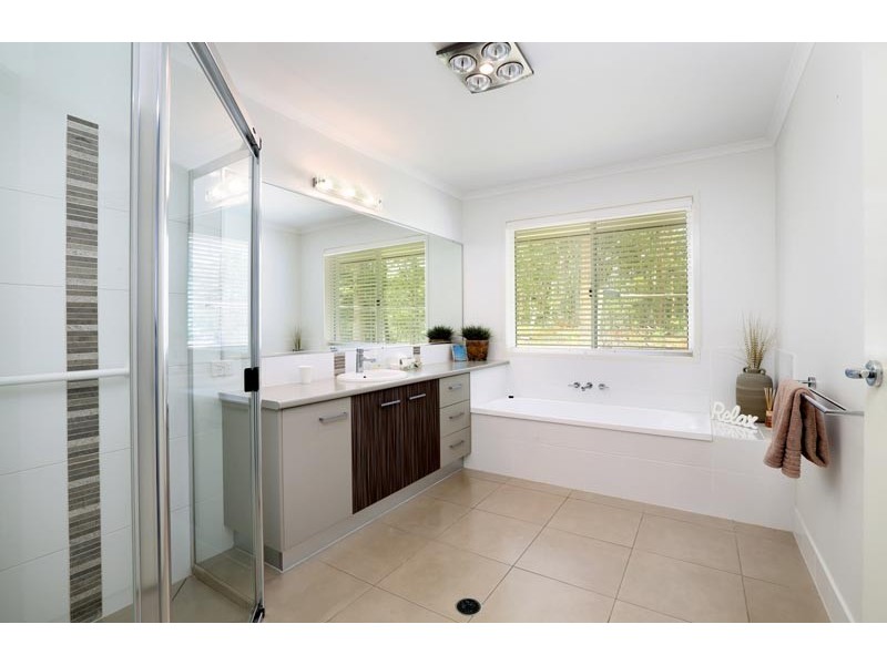 25 Tenkate Drive, Little Mountain QLD 4551