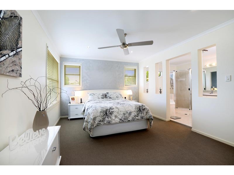 25 Tenkate Drive, Little Mountain QLD 4551