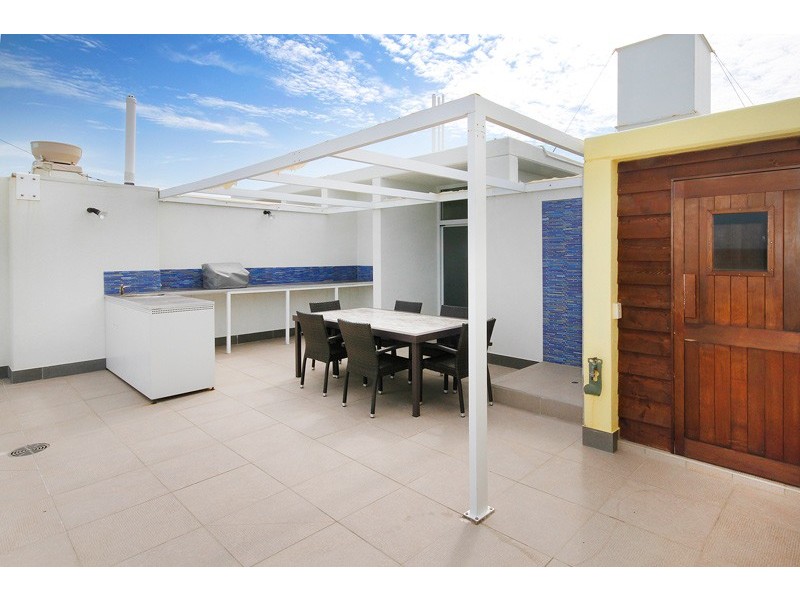 13/8 Levuka Ave – Rolling Surf, Kings Beach QLD 4551