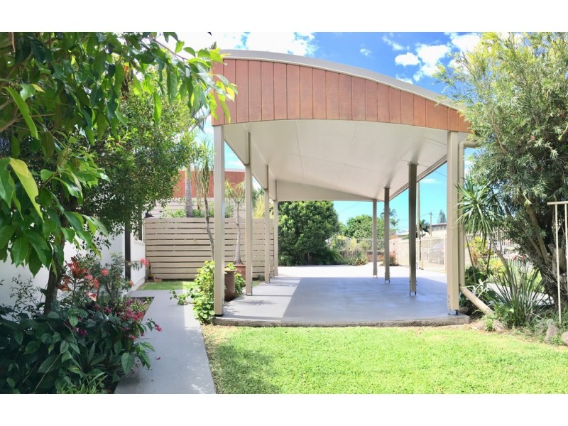 2/18 Orsova Terrace, Caloundra QLD 4551