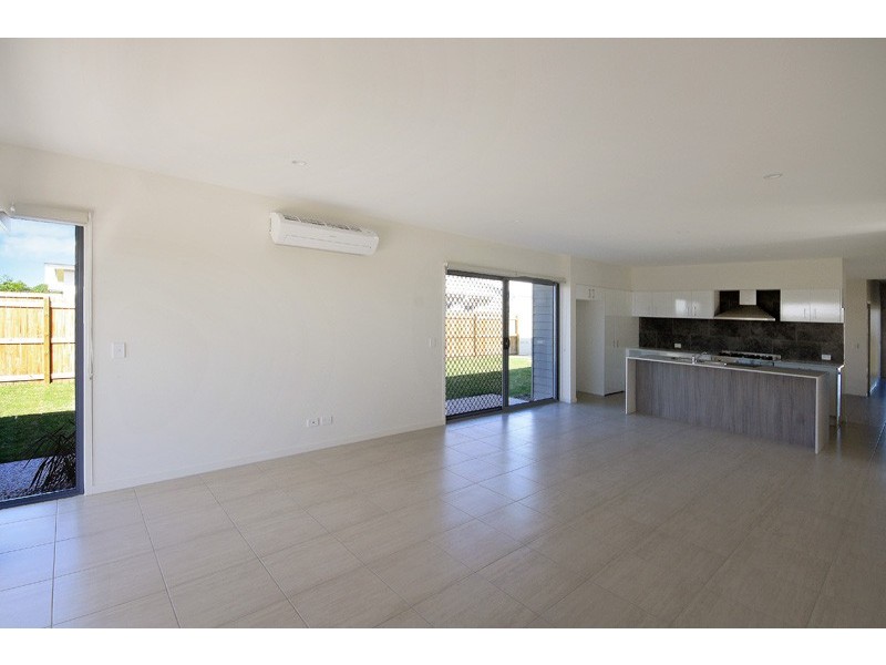13 Promontory Street, Birtinya QLD 4575