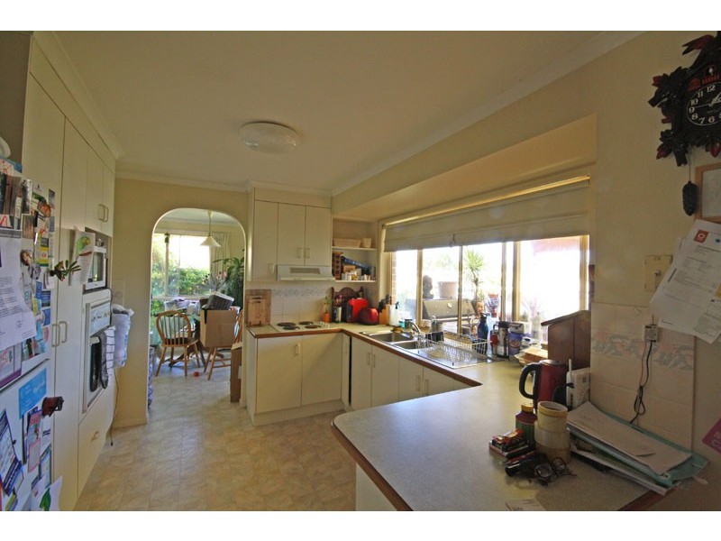 8 Ruskin Place, Aroona QLD 4551