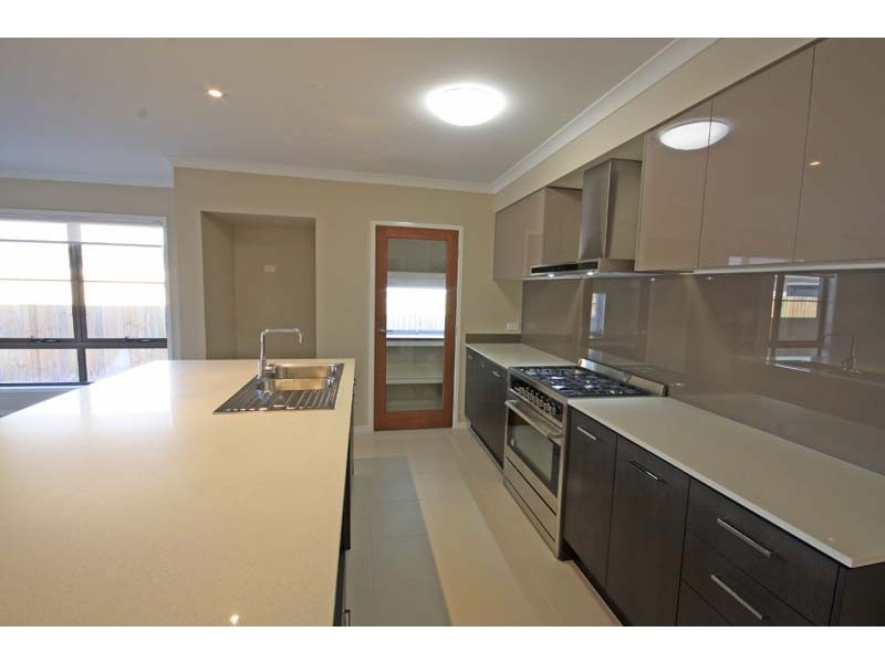 4 Golden Street, Caloundra West QLD 4551