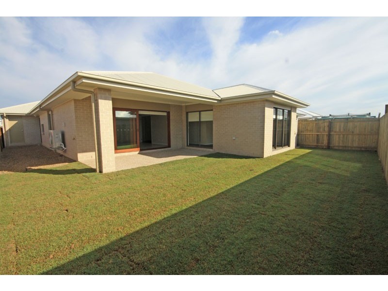 4 Golden Street, Caloundra West QLD 4551