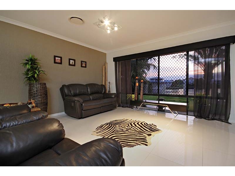23 Godwin Pl, Pelican Waters QLD 4551