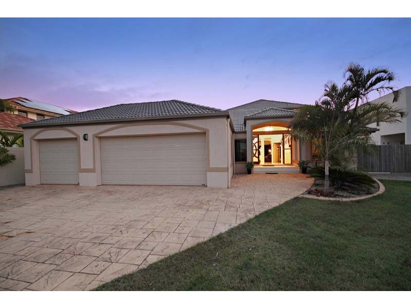 23 Godwin Pl, Pelican Waters QLD 4551