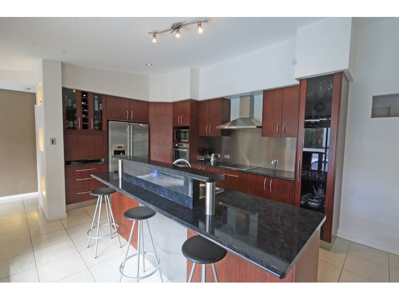 6 Burrajum Place, Caloundra West QLD 4551