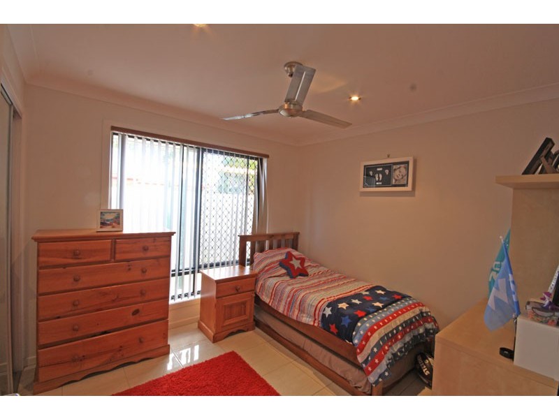 6 Burrajum Place, Caloundra West QLD 4551