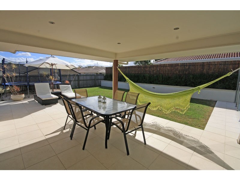 6 Burrajum Place, Caloundra West QLD 4551
