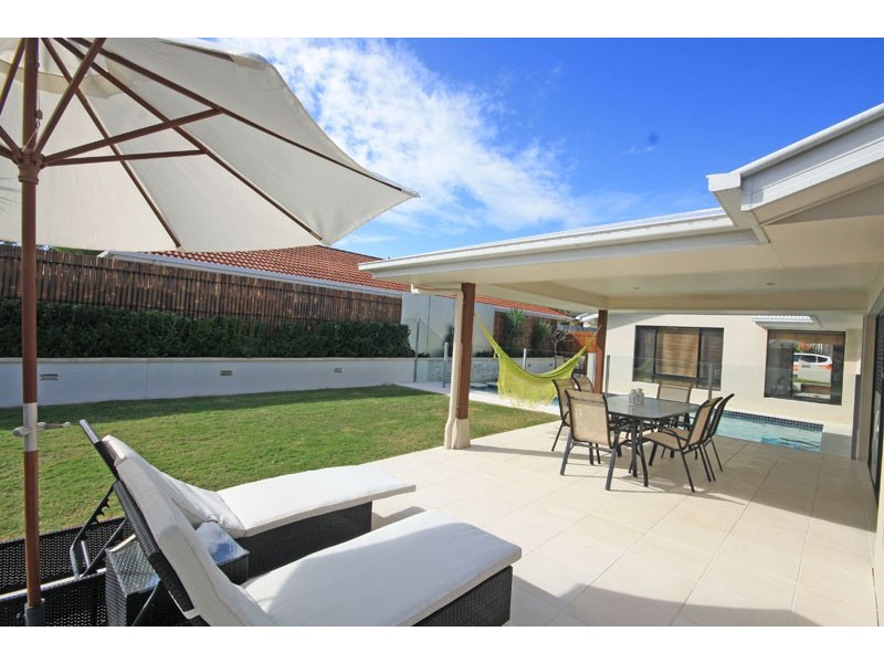 6 Burrajum Place, Caloundra West QLD 4551