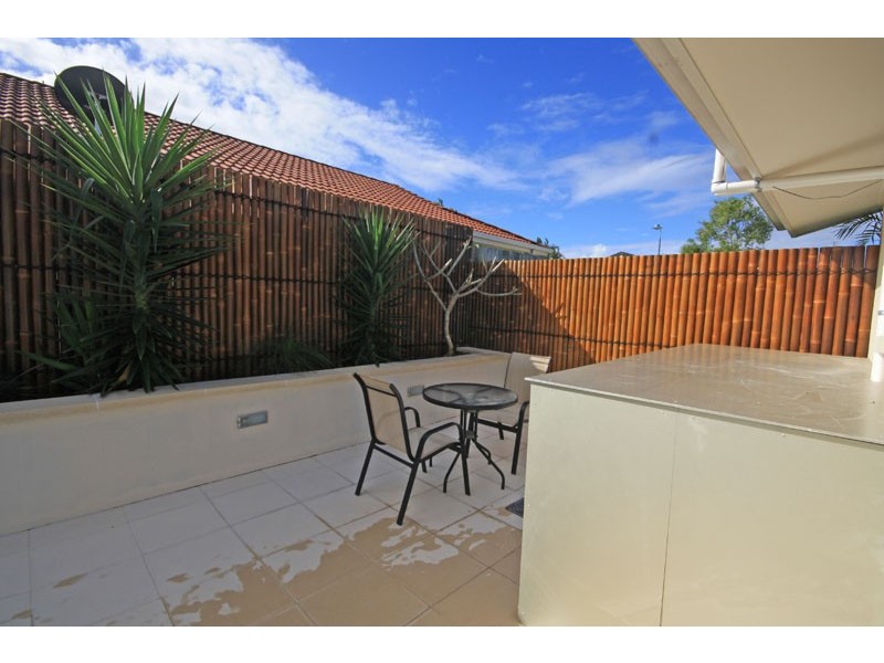 6 Burrajum Place, Caloundra West QLD 4551