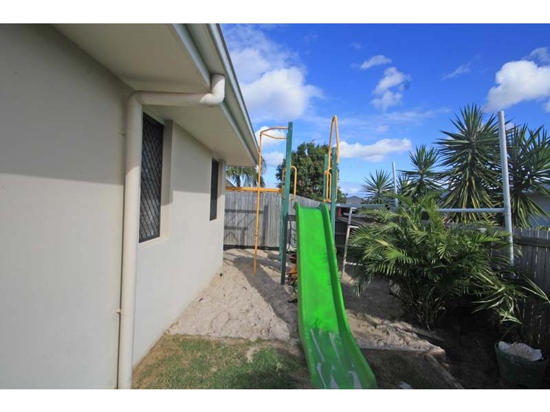 6 Burrajum Place, Caloundra West QLD 4551