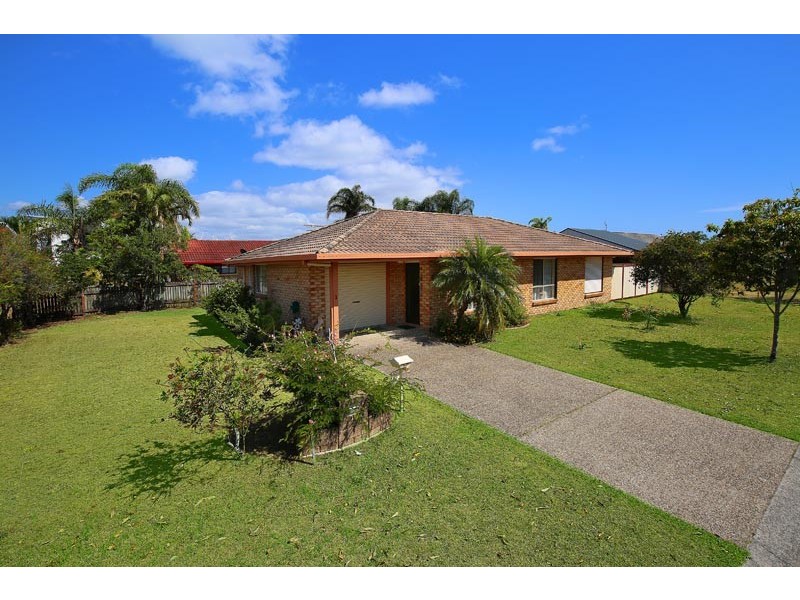 19 Mizzen Cl, Wurtulla QLD 4575
